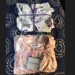 2 woman pajama Set